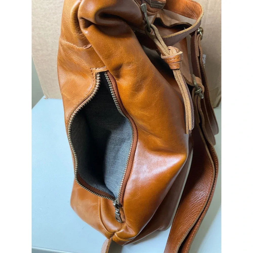 Milloo Leather Convertible‎ Minos 15